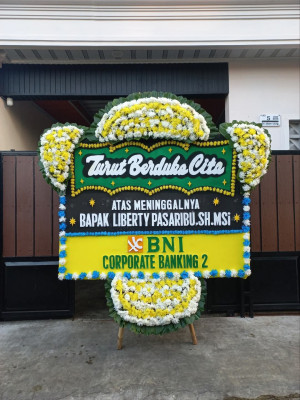 Papan Bunga Duka di Kempas
