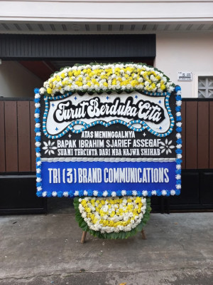 Papan Bunga Duka di Kempas